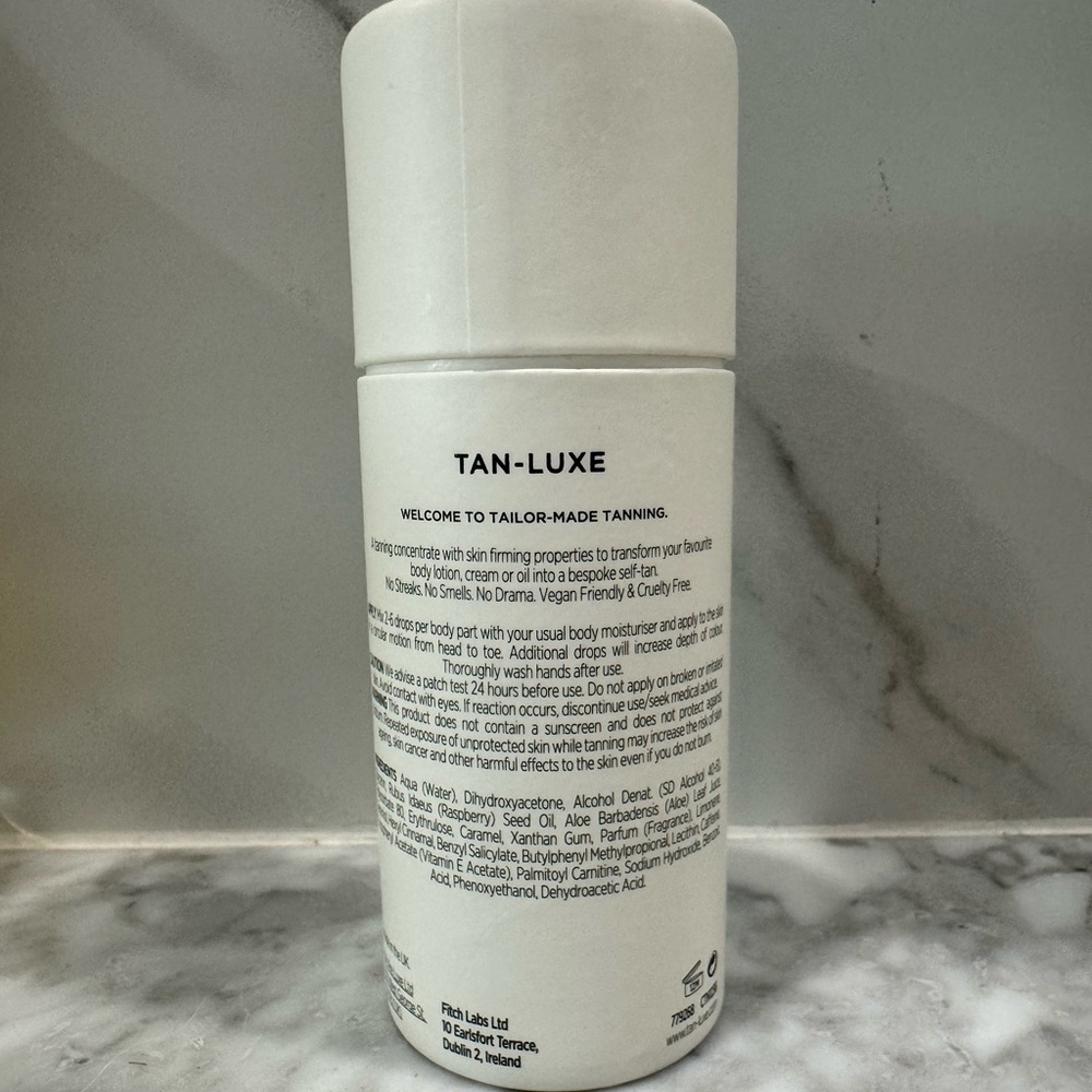 Tan-Luxe THE BODY Illuminating Self-Tan Drops - Picture 5 of 6